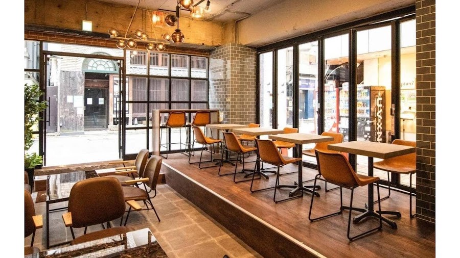 Buzz Cafe by ANELLAの写真