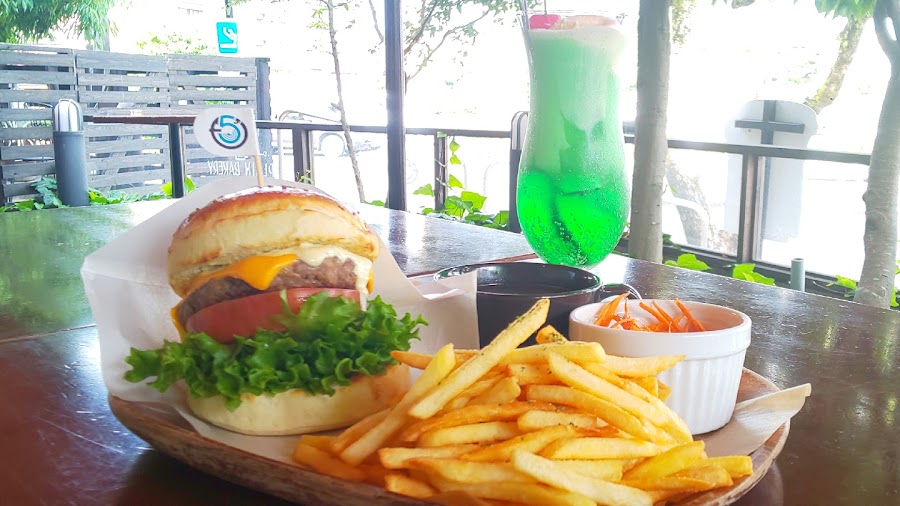 ファイブフィートカフェ（five feet cafe's）の写真